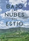 Bajo las nubes del estío