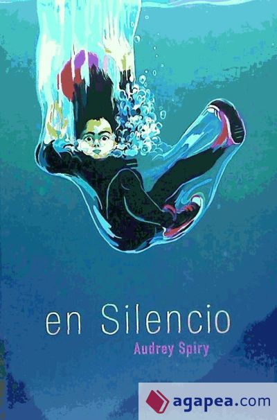 En Silencio