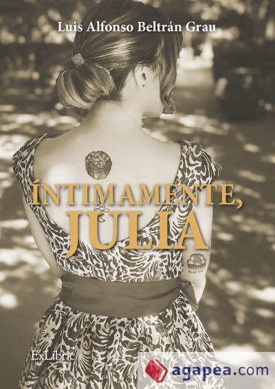 ÍNTIMAMENTE, JULIA