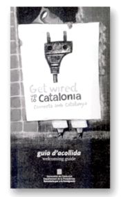 Portada de Connecta amb Catalunya (català-anglès). Guia d'acollida [format petit] / Get wired up to Catalonia. Welcoming guide