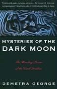 Portada de Mysteries of the Dark Moon: The Healing Power of the Dark Goddess