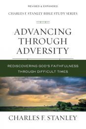 Portada de Advancing Through Adversity