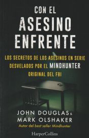 Portada de Con el asesino enfrente