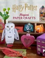 Portada de Harry Potter: Magical Paper Crafts: 24 Official Creations Inspired by the Wizarding World