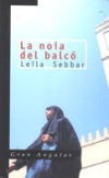 La noia del balcó