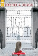 Portada de A Night Divided (Scholastic Gold)